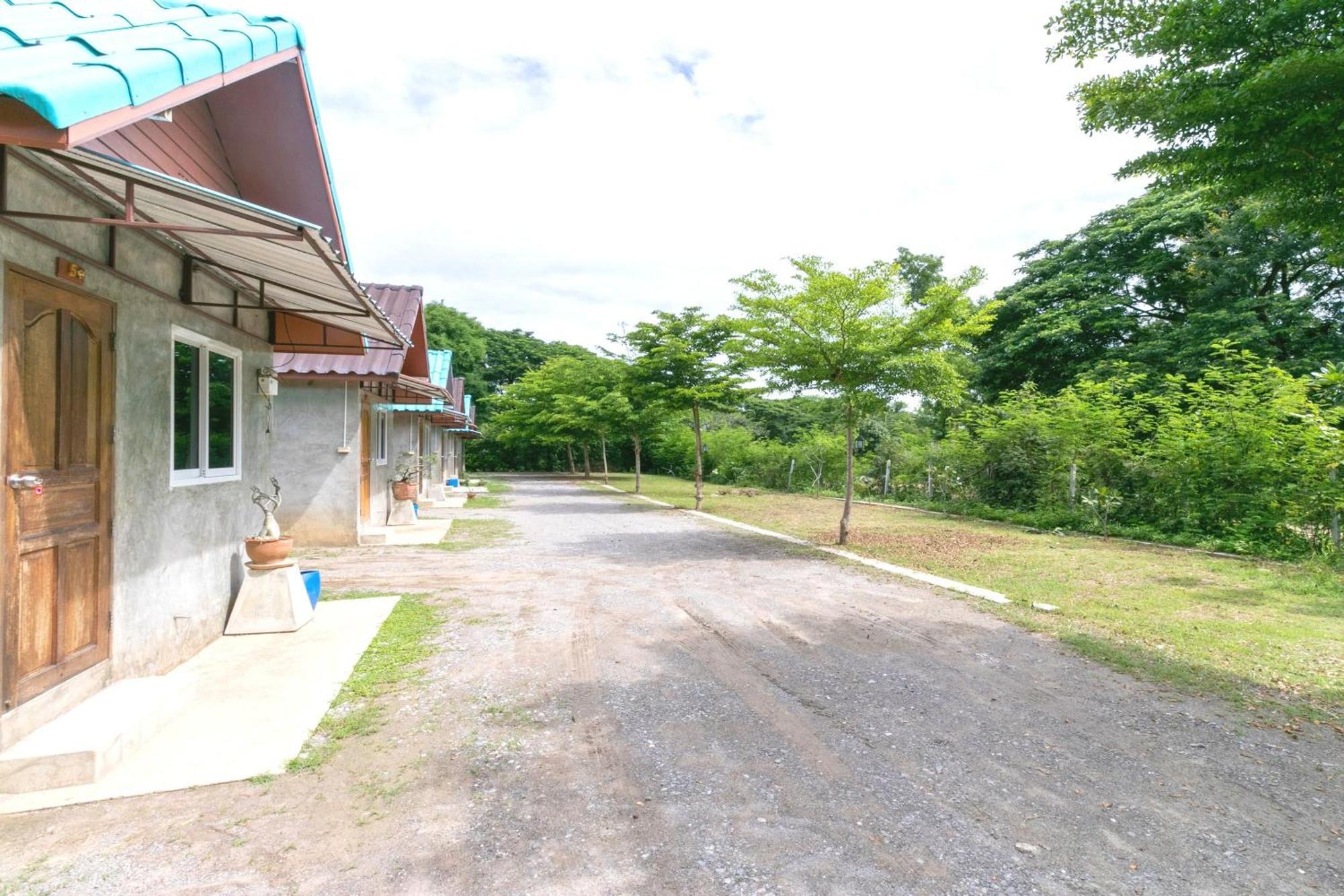 The Rome Resort Pran Buri Esterno foto